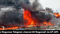 Мунай заводундагы өрт. Иллюстрациялык сүрөт.
