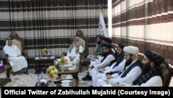 د طالبانو حکومت وايي، د قطر وزیراعظم د مې پر ۱۲مه په کندهار کې د طالبانو له رییس الوزرا سره ولیدل. 