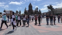 Նախընտրական ակտիվություն Գյումրիում. քաղաքական ուժերն արդեն շտաբներ են բացում
