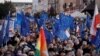 «Не хочемо, щоб Польща пішла шляхом Росії». У польських містах відбулися акції за свободу ЗМІ