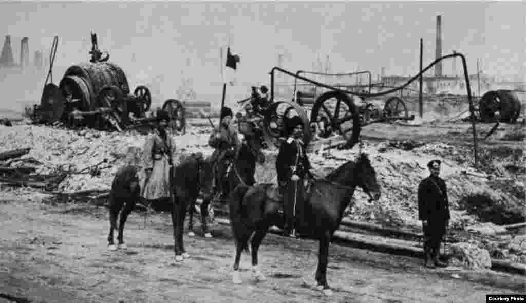 Neftlə zəngin olmasına baxmayaraq tarixən yerli əhali o qədər də bu zənginlikdən fayda götürməyiblər. Hətta bu mövzu film mövzusu da olub. Rus rejissor Boris Svetlovun İbrahim bəy Musabəyovun əsəri əsasında 1916-cı ildə "Neft və milyonlar səltənətində" filmini Balaxanı yanındakı "Xorazan" adlı yerdə çəkmişdir.