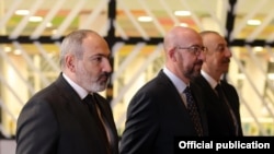 Belgium - European Council President Charles Michel, Armenian Prime Minister Nikol Pashinian and Azerbaijani President Ilham Aliyev meet in Brussels, April 6, 2022.