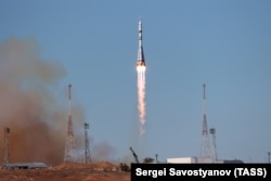 Російська ракета «Союз» злітає на Байконурі. Казахстан