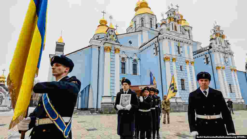 Старший лейтенант, командир бойової снайперської групи розвідки ОЗСП «Азов» НГУ Ігор Линдюк (Єгерь) був посмертно нагороджений орденом «За мужність» III ступеня 