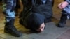 Затримання учасника акції протесту проти мобілізації у Москві, 21 вересня 2022 року