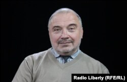 Микола Петров