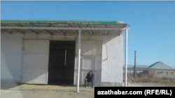 Пустующий государственный магазин. Туркменистан (Фото из архива) 