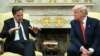 Secretarul general al NATO, Mark Rutte (stânga), se întâlnește cu președintele american Donald Trump la Casa Albă la începutul acestui an.
