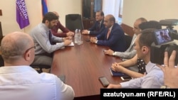 Վահե Գրիգորյանի հանդիպումը «Լուսավոր Հայաստան» խմբակցության պատգամավորների հետ, 12 հունիսի, 2019թ.