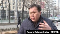 Азис Абакиров.