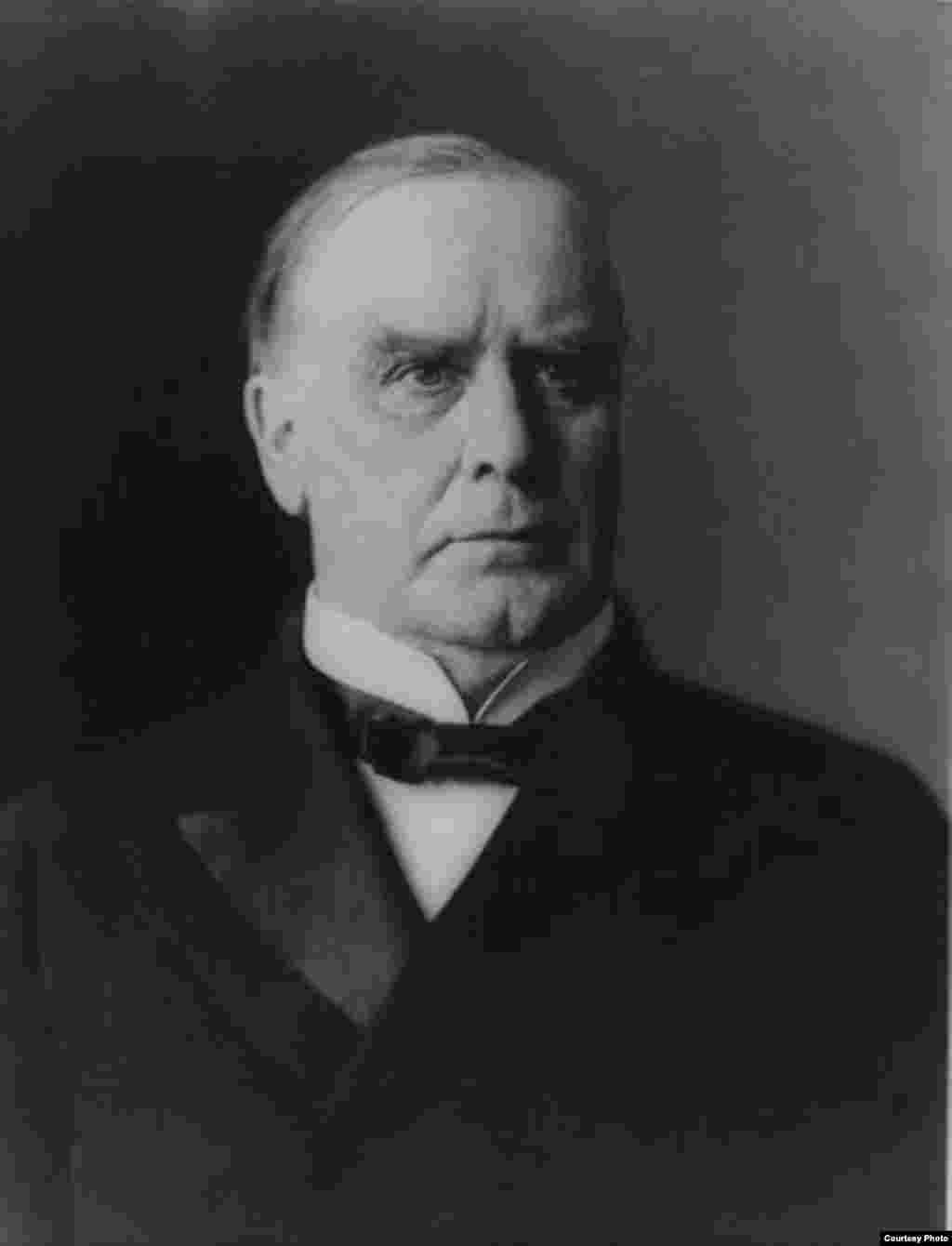 Predsjednik William McKinley - Na predsjednika McKinleya pucano je 05.09.1901. u New Yorku. Umro je 14.09.1901. zbog komplikacija nastalih povredama.