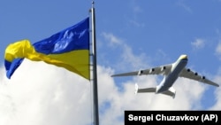 У компанії повідомляють, що вартість побудови літака оцінюється щонайменше у 500 млн євро, проте про конкретну суму поки говорити зарано
