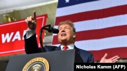 Дональд Трамп Эль-Пасо шаарындагы жолугушууда.