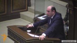 Ֆինանսների փոխնախարարը կոչ է անում 2015-ից նախապատվությունը տալ տեղական արտադրանքին