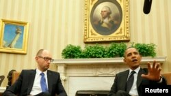 Barack Obama și Arseni Iațeniuk astăzi la Casa Albă in Washington.