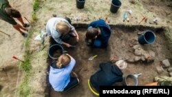 Археалягічныя раскопкі ў Беларусі, архіўнае фота