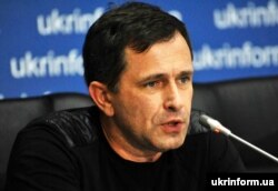 Голова Спілки українців Португалії Павло Садоха під час прес-конференції на тему: «Українська громада Португалії придбала швидку медичну допомогу для бійців АТО». Київ, 14 серпня 2015 року