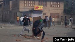 په کشمیر کې د اییني بدلون ضد مظاهرې هم شوې دي