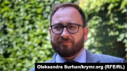 За інформацією адвоката Миколи Полозова, зараз понад 130 громадян України утримуються в Росії або Криму