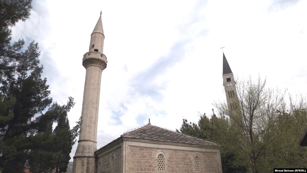 Džamija i crkva, Mostar