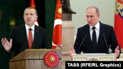 Президент Туреччини Реджеп Тайїп Ердоган (ліворуч) і президент Росії Володимир Путін (комбіноване фото)