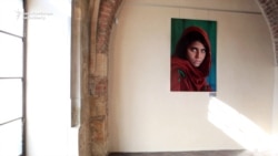 Pakistan To Deport Afghan Made Famous From Magazine Cover