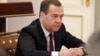 Медведєв: з обранням Зеленського є шанси на поліпшення відносин України і Росії