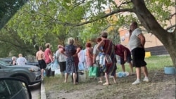 Черга за водою в окупованому Донецьку, липень 2025 року 