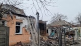 Rus goşunynyň Harkowa howadan eden hüjüminiň netijesi (arhiw suraty).