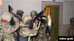 Співробітники ФСБ затримують громадян із проукраїнськими позиціями у Криму, ілюстративне фото
