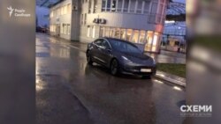 Біля митного посту «Ужгород» часто можна побачити автомобіль Tesla Олени Стрічик – дружини заступника начальника митного посту Закарпатської митниці ДФС