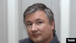 Игорь Изместьев 2007 елда Мәскәүнең Басман мәхкәмәсендә