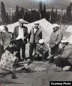 18 saatten soñ Krasnıy Ray narazılıq meydanı viran etilecek. 9 iyül 1992 senesi