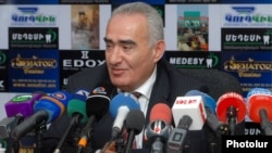 Գալուստ Սահակյան