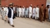 ارشیف: پېښور کې خلک د رايې اچولو لپاره په کتار کې ولاړ دي، د ۲۰۱۸ز د جولای ۲۵مه. 