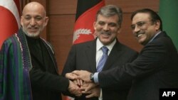 Turkey's Abdullah Gul (center) has hosted talks with his Pakistani and Afghan counterparts, Asif Ali Zardari (right) and Hamid Karzai, a number of times.