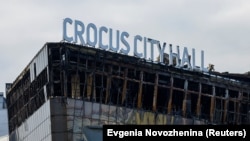 Маскоўскі «Крокус Сіці Хол» пасьля тэракту і пажару