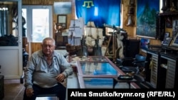 Батько Амета Аметова, голова Судацького районного меджлісу Ільвер Аметов після обшуків у себе вдома, 8 травня 2017 року