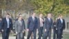 Jens Stoltenberg sa predsednikom Srbije i zvaničnicima u poseti zajedničkoj vežbi "Srbija 2018" u Mladenovcu