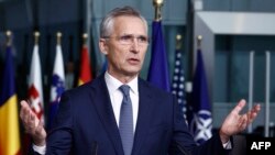 Генеральний секретар НАТО Єнс Столтенберг виступає під час спільної прес-конференції з прем’єр-міністром Швеції Ульфом Крістерссоном у штабквартирі Північноатлантичного альянсу в Брюсселі 11 березня 2024 року