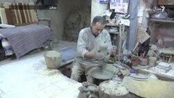 یوه فلسطینی کلال د خپلې کورنۍ ۳۰۰ کلن میراث ژوندی ساتلی