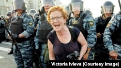 Вікторія Івлєва, архів