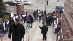 Патрульного, підозрюваного в умисному вбивстві, випустили під домашній арешт (відео)