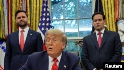 ABŞ prezidenti Donald Trump, dövlət katibi Marko Rubio (sağda) və vitse-prezident Ceyms Deyvid Vens (arxiv fotosu)