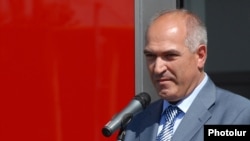 Սամվել մայրապետյան, արխիվ